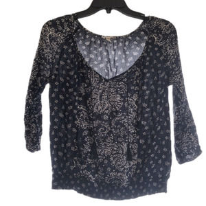 🛍🛍Aeropostale Peasant Top​​​